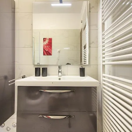 Villa New Luna With Private Pool In Surrounded By Greenery Pula